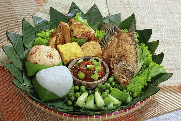 5 Makanan Khas Sunda untuk Hidangan Lebaran