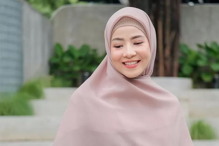 Tips Makeup Lebaran, Flawless dan Tetap Segar Seharian