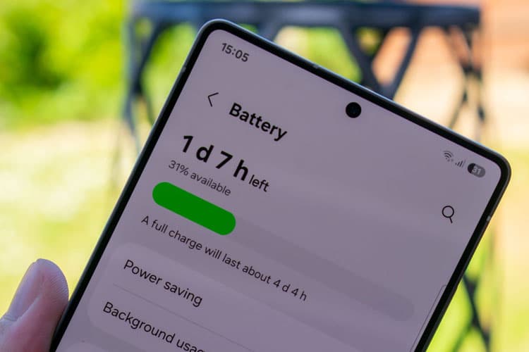 Survei: Daya Tahan Baterai Jadi Fitur Paling Penting di Smartphone