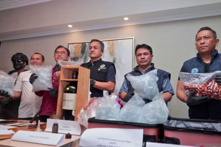 BNN Bongkar Pabrik Gelap Vape Narkotika di Apartemen Jakarta Selatan, Dua WNA Ditangkap