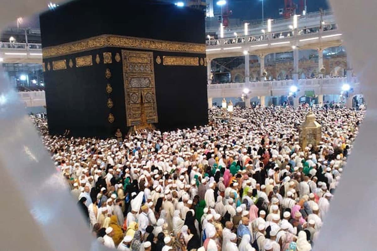 Saudi Larang Ambil Foto di Masjidil Haram dan Masjid Nabawi pada Musim Haji 2026