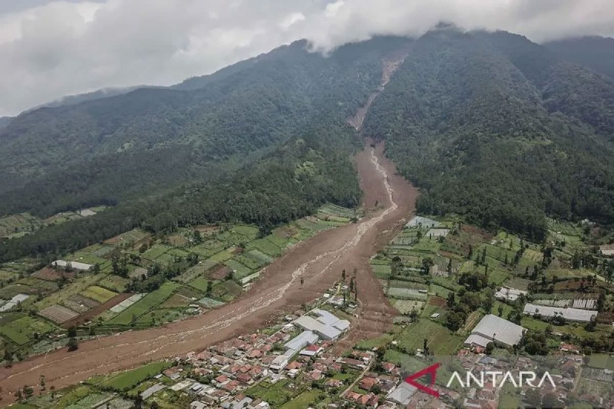 KSAL Pastikan 23 Personel Marinir Tertimbun Longsor di Cisarua, 4 Ditemukan Meninggal