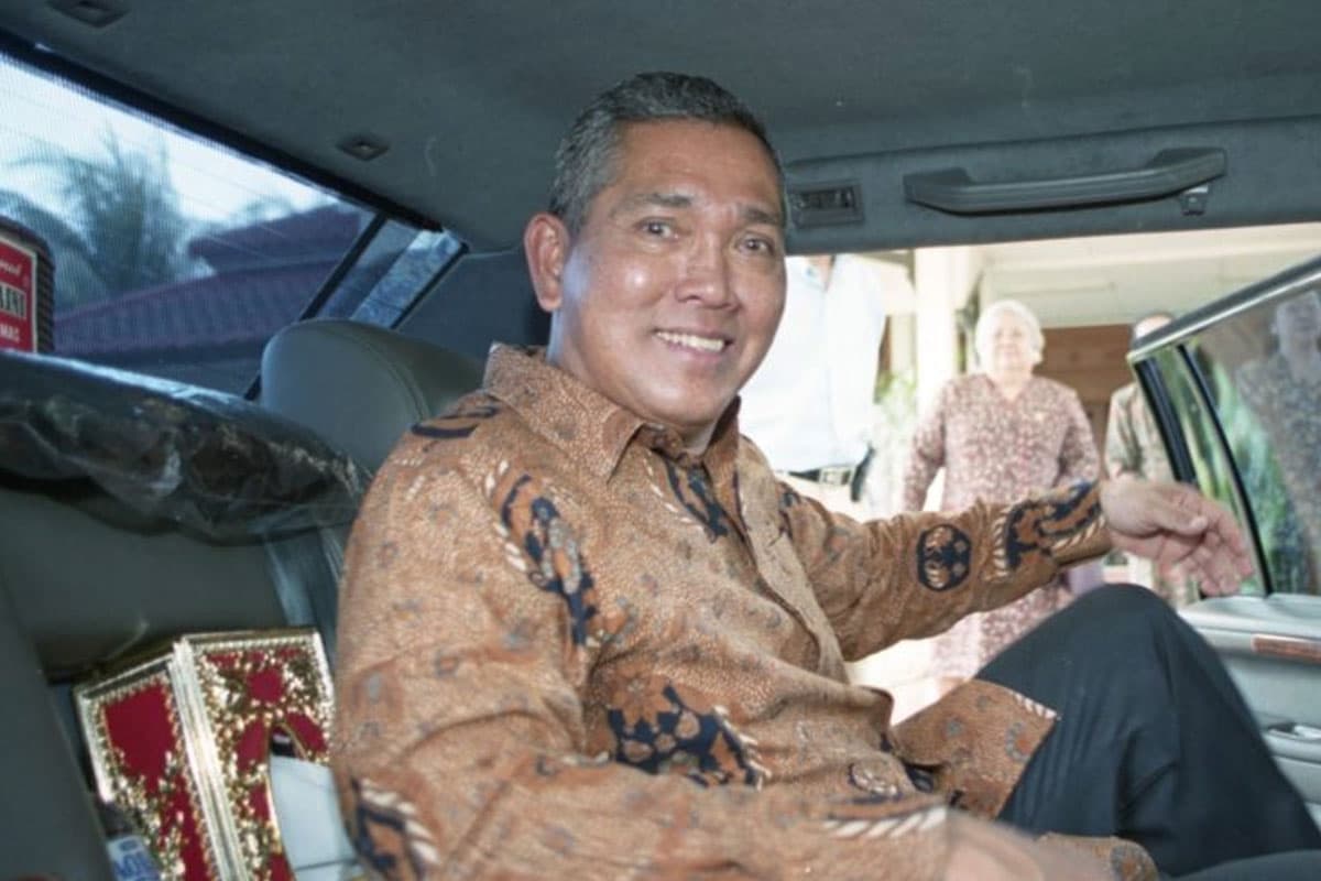 Profil Try Sutrisno, Arek Suroboyo yang Jadi Ajudan dan Wakil Presiden Soeharto