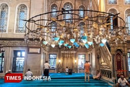 Tarawih Malam ke-16 Ramadan, Dijanjikan Selamat dari Neraka dan Masuk Surga