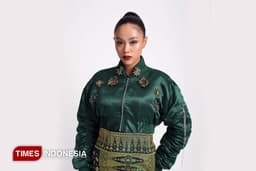 Fasya Aura, Penjaga Narasi Budaya Betawi dari Kepulauan Seribu