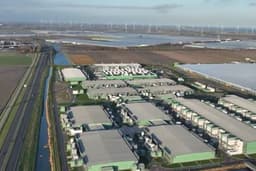 Iran Hancurkan Data Center Amazon di Timur Tengah, Internet di Teluk Kolaps