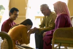 Bagaimana Islam Memandang Seseorang yang Tak Memberi Maaf Kala Lebaran?