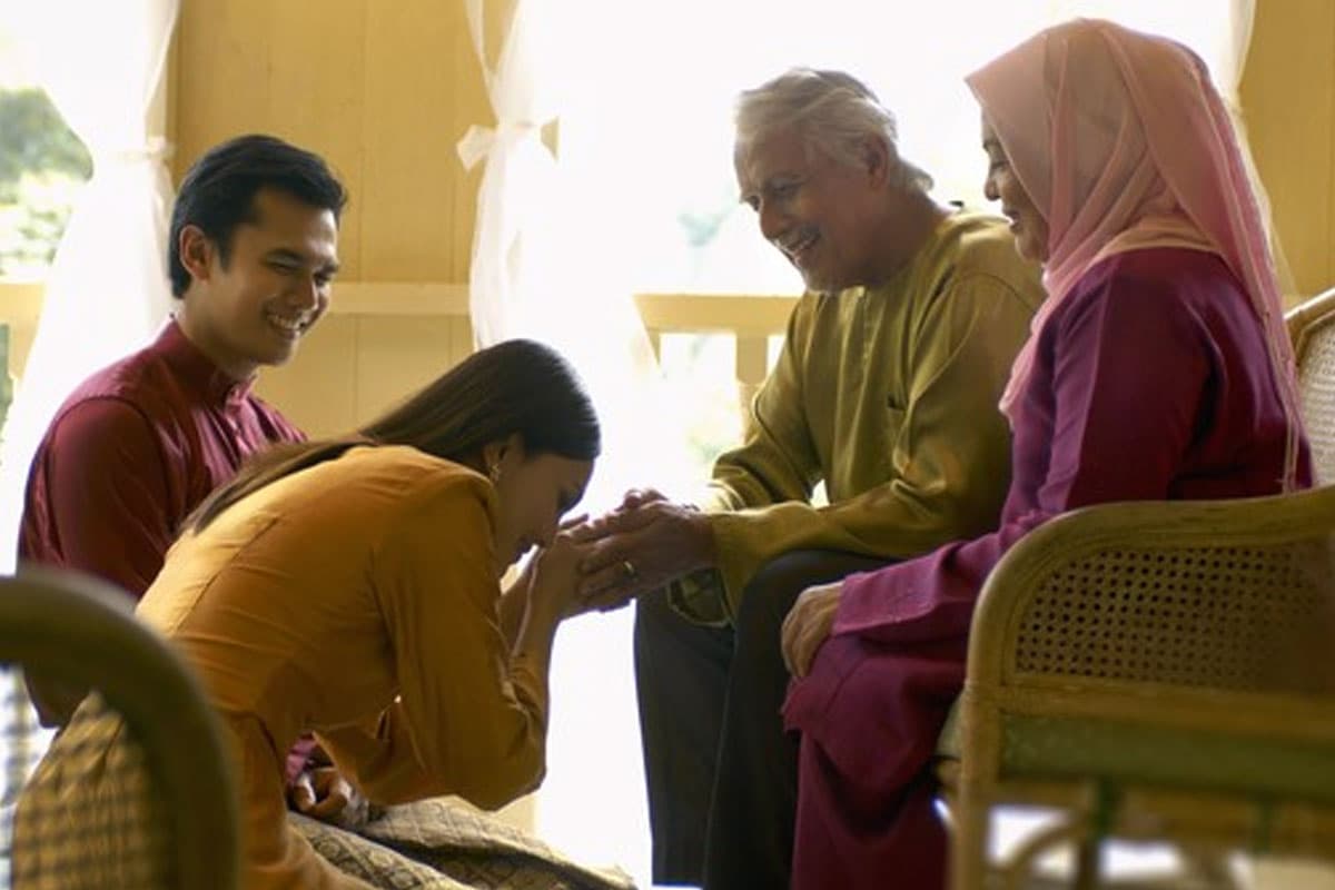 Bagaimana Islam Memandang Seseorang yang Tak Memberi Maaf Kala Lebaran?