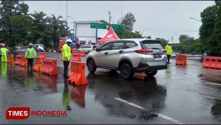 Meski Jabodetabek dan Surabaya Raya Turun Level 2, PPKM Tetap Jawa-Bali Diperpanjang