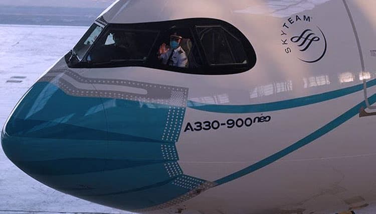 Arya Sinulingga: Keuangan PT Garuda Memburuk Akibat Manajemen Lama "Ugal-Ugalan"