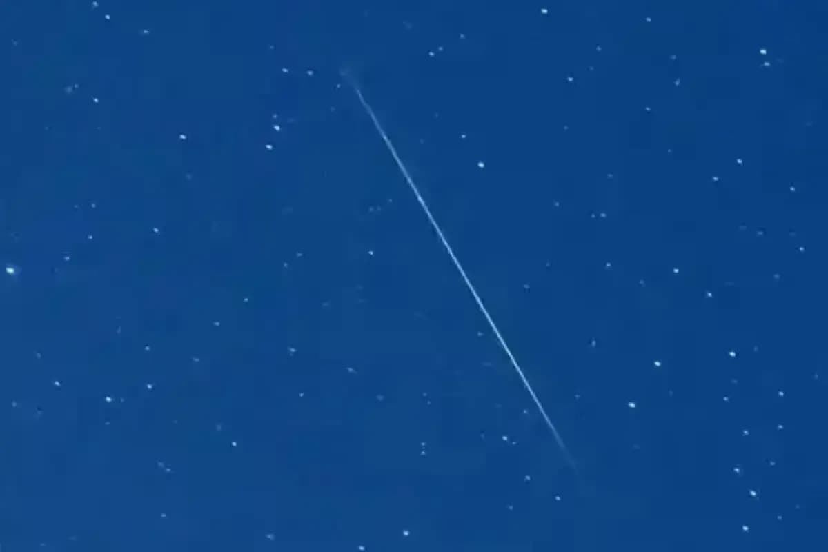Meteor Melesat dengan Kecepatan 120 Ribu Km per jam, Meledak di AS