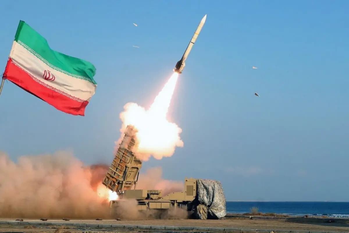 Bandara Kuwait Dihantam Rudal Iran, Puluhan Penumpang dan Staf Terluka
