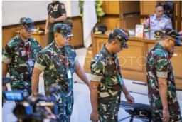 Dua Anggota TNI Pembuat Ide Penyiraman Air Keras Dipecat